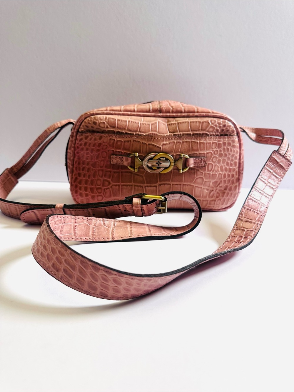Patricia Nash Old Rose Croc Leather Crossbody — Vintage-Inspired Elegance